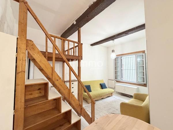 Studio 22 m² Montpellier centre, grande hauteur sous plafond
