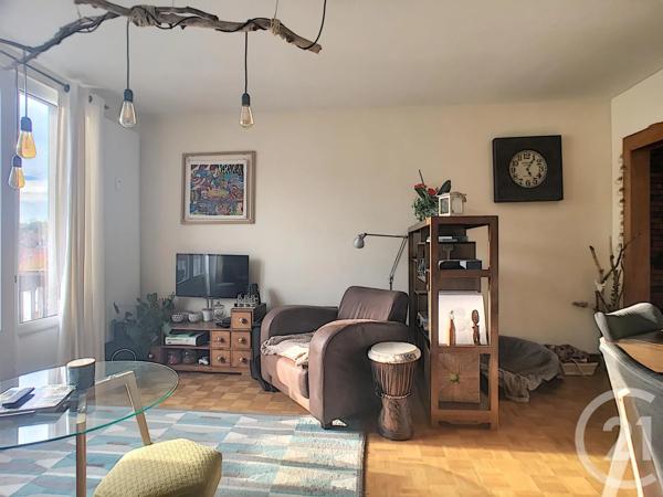 Appartement F3 à vendre  3 pièces - 61,42 m 2   MARGNY LES COMPIEGNE  - 60