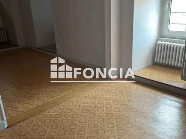 Location Appartement 4 pièces 84.9 m² - 1 PLACE DE LA REPUBLIQUE Wissembourg 67160