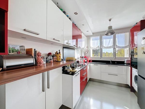 Appartement 80m² 2chambres 5min RER garage