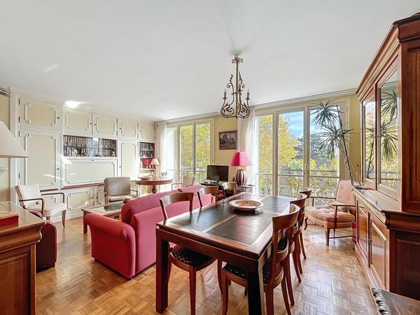 Appartement 80m² 2chambres 5min RER garage