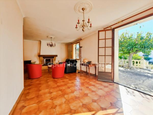 MAISON INDIVIDUELLE, A RENOVER AVEC GARAGE ET JARDIN, PROCHE CENTRE VILLE DE NARBONNE