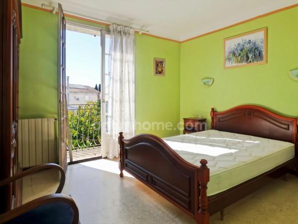 MAISON INDIVIDUELLE, A RENOVER AVEC GARAGE ET JARDIN, PROCHE CENTRE VILLE DE NARBONNE