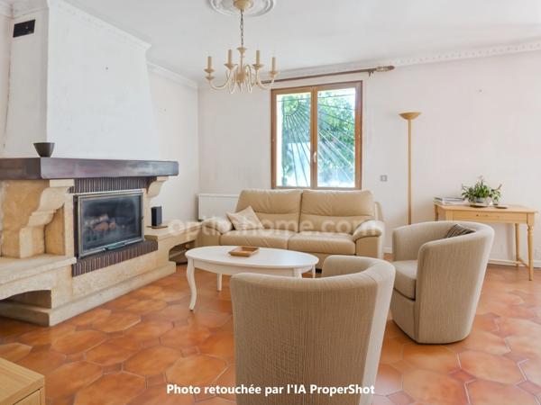 MAISON INDIVIDUELLE, A RENOVER AVEC GARAGE ET JARDIN, PROCHE CENTRE VILLE DE NARBONNE