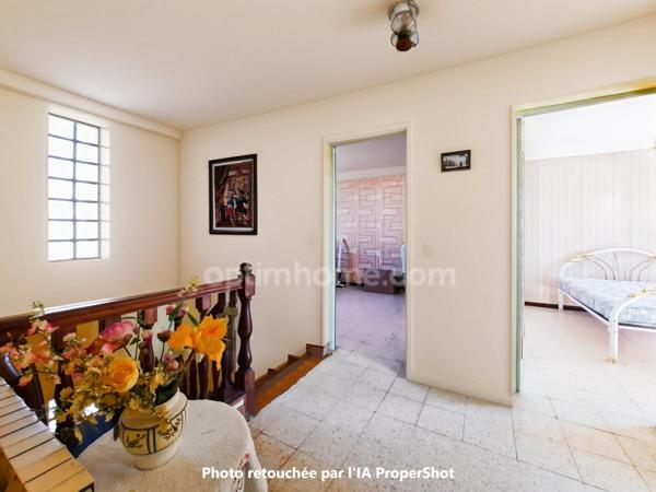 MAISON INDIVIDUELLE, A RENOVER AVEC GARAGE ET JARDIN, PROCHE CENTRE VILLE DE NARBONNE