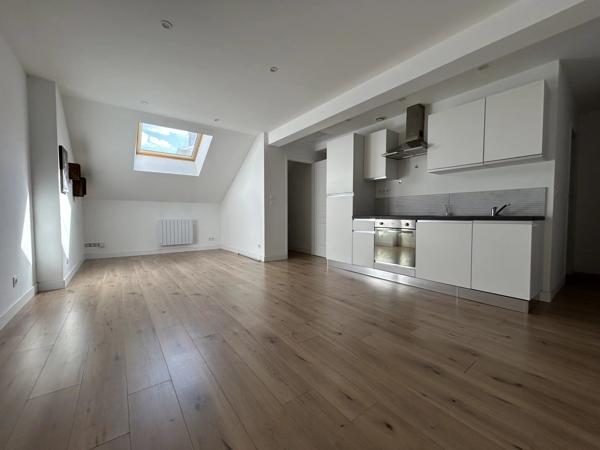Location                                                      Appartement
                        
                     3 pièces                      47 m2                     à Guise
