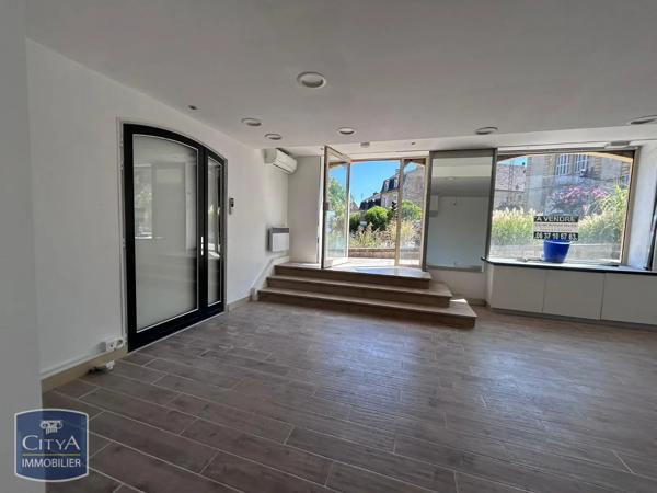Local professionnel à louer Sarlat-la-Canéda (24200)