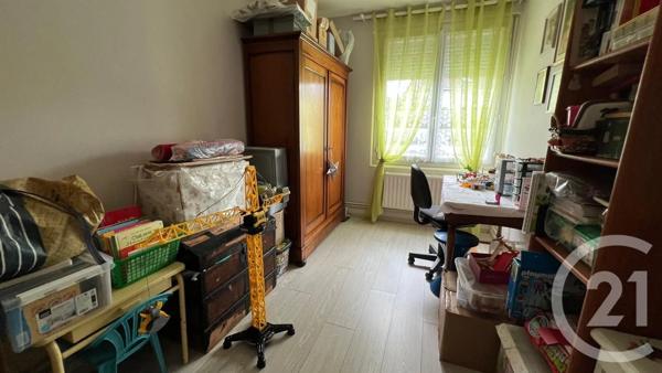 Maison à vendre  5 pièces - 107,70 m 2   ABBEVILLE  - 80