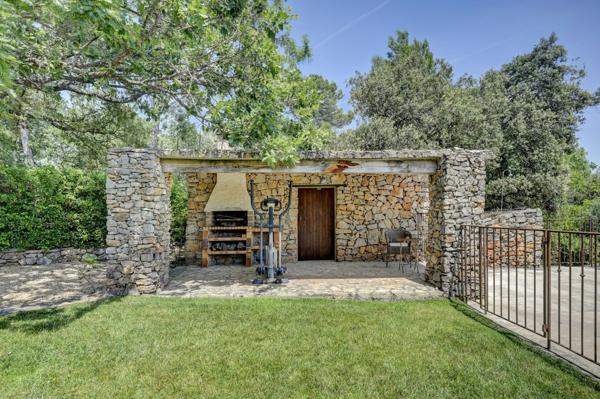 Vente Maison de luxe Aix-en-Provence 7 Pièces 171 m²