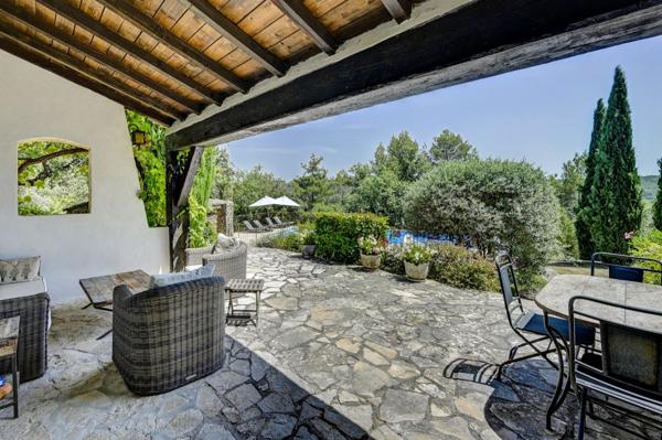 Vente Maison de luxe Aix-en-Provence 7 Pièces 171 m²
