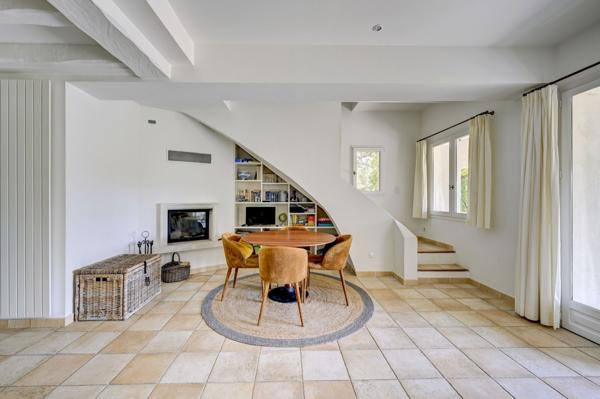 Vente Maison de luxe Aix-en-Provence 7 Pièces 171 m²