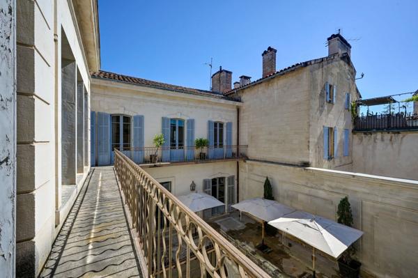 Vente Hôtel particulier Avignon 14 Pièces 565 m²