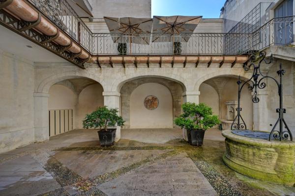 Vente Hôtel particulier Avignon 14 Pièces 565 m²