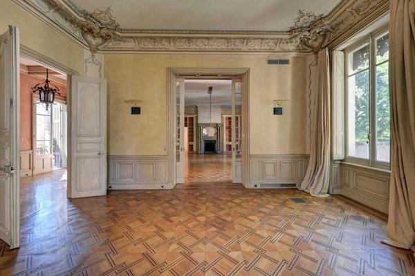 Vente Hôtel particulier Avignon 14 Pièces 565 m²
