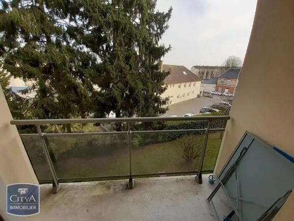 Appartement à louer 2 pièces 47.3m² Yvetot (76190)