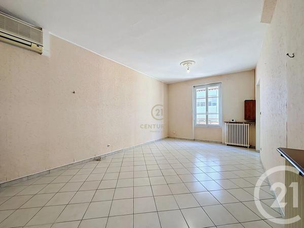 Maison à vendre  4 pièces - 111 m 2   LYON  - 69008