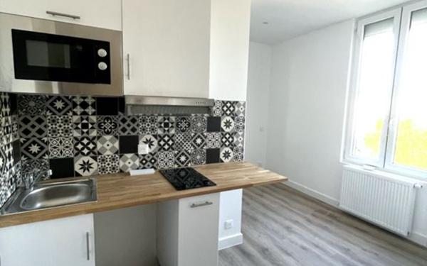 Appartement à louer    1 pièce • 13,06 m2 Compiègne