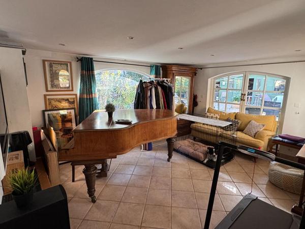 Vence  centre ville, Maison 5 pièces 114 m2