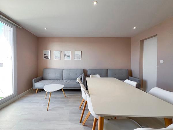 A vendre - Appartement Type 5 de 77 m² avec cave "Angers Lafayette/ proche Gare"