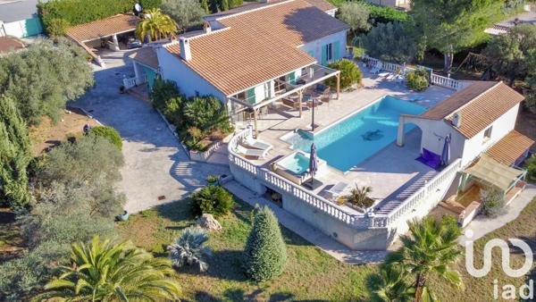 Maison à vendre 10 pièces 258 m² Roquebrune-sur-Argens