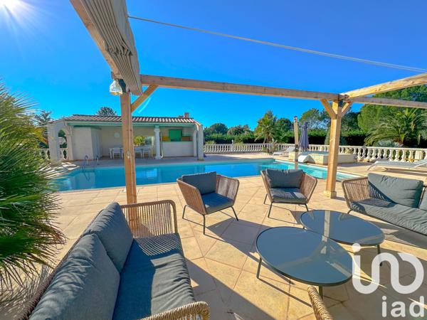 Maison à vendre 10 pièces 258 m² Roquebrune-sur-Argens