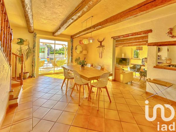 Maison à vendre 10 pièces 258 m² Roquebrune-sur-Argens