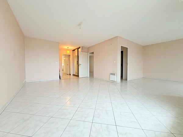 Appartement Rosny GOLF Métro L.11 - 3 pièces 72.8 m2