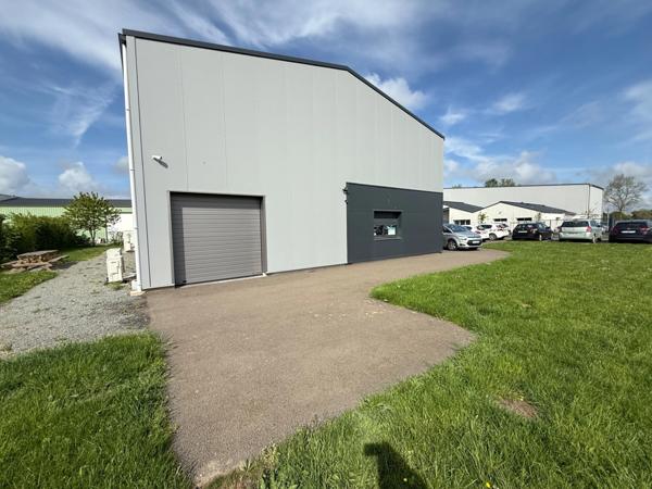 Local/bureau à louer TIERCE (49)