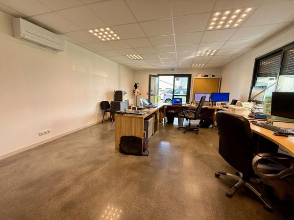 Local/bureau à louer TIERCE (49)