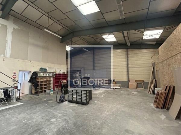 Local d'activites 340 m² à vendre CHANTEPIE (réf : 35.7255)