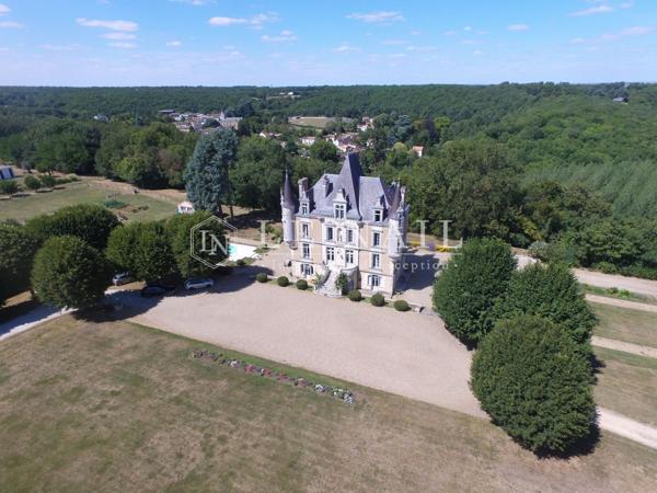 Magnifique château 19e siècle aux portes de Poitiers