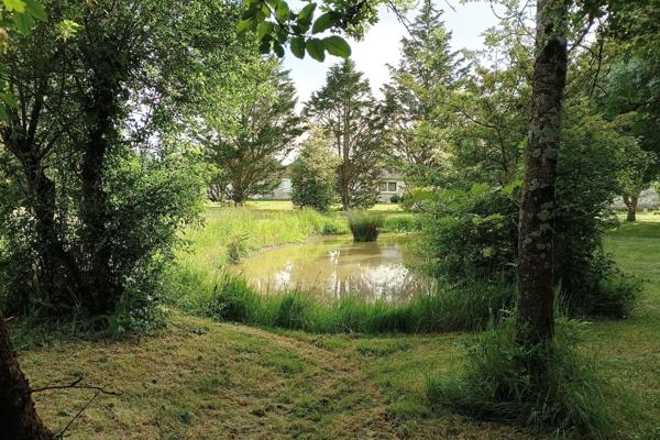 Logis charentais avec gîtes au cœur du Marais Poitevin, à 35 min de La Rochelle