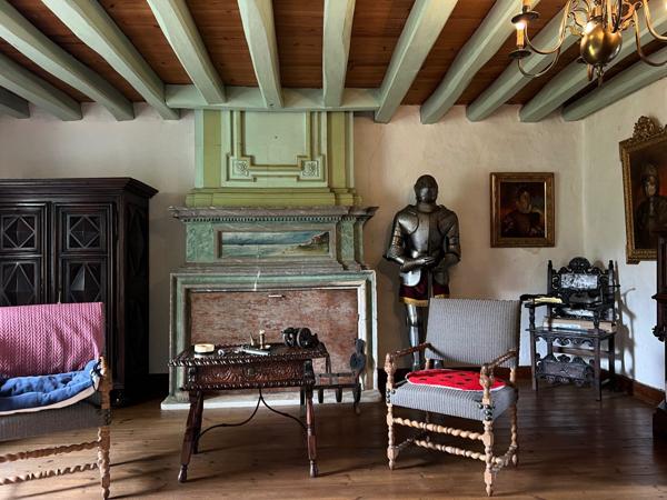 Logis charentais avec gîtes au cœur du Marais Poitevin, à 35 min de La Rochelle