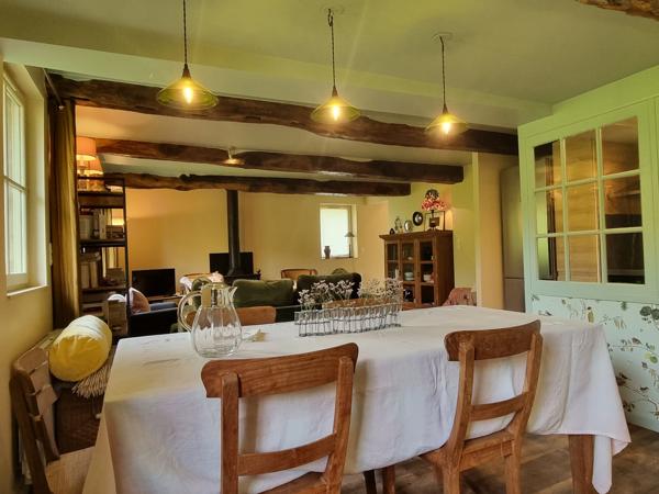 Charmant logis avec gîte et structure équestre sur 10 ha protégés aux portes de Deauville.