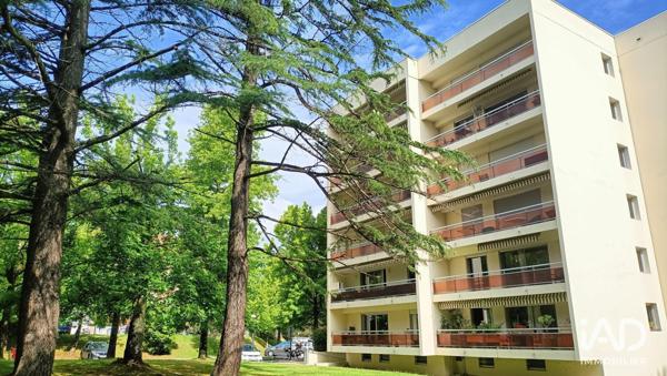 Location appartement 2 pièces 51 m² Bayonne