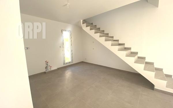 Maison à vendre    5 pièces •  Carpentras