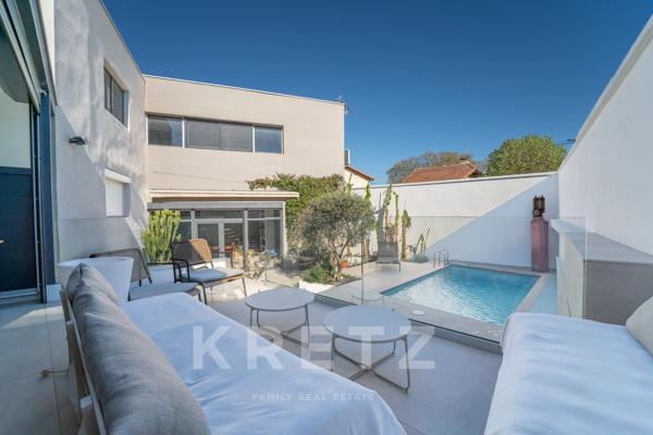 Maison Loft Industriel 190m² Piscine Jacuzzi Pool-House Garage - Nîmes