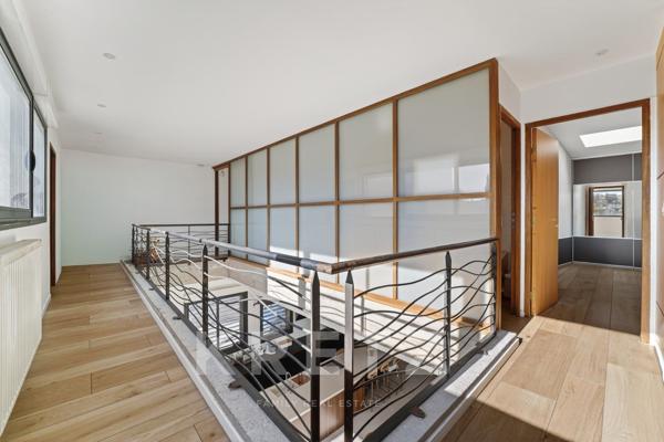 Maison Loft Industriel 190m² Piscine Jacuzzi Pool-House Garage - Nîmes