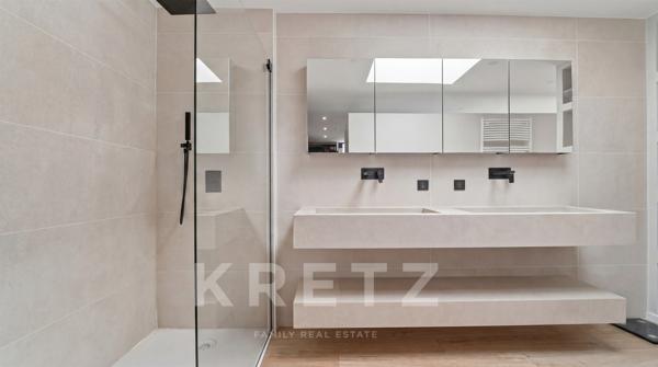 Maison Loft Industriel 190m² Piscine Jacuzzi Pool-House Garage - Nîmes