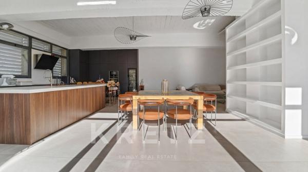 Maison Loft Industriel 190m² Piscine Jacuzzi Pool-House Garage - Nîmes
