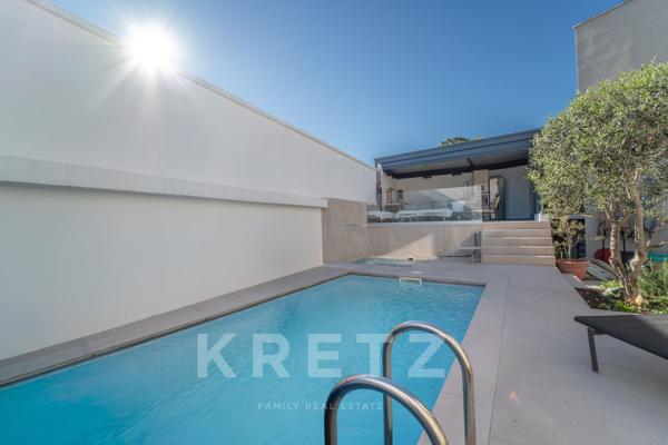 Maison Loft Industriel 190m² Piscine Jacuzzi Pool-House Garage - Nîmes