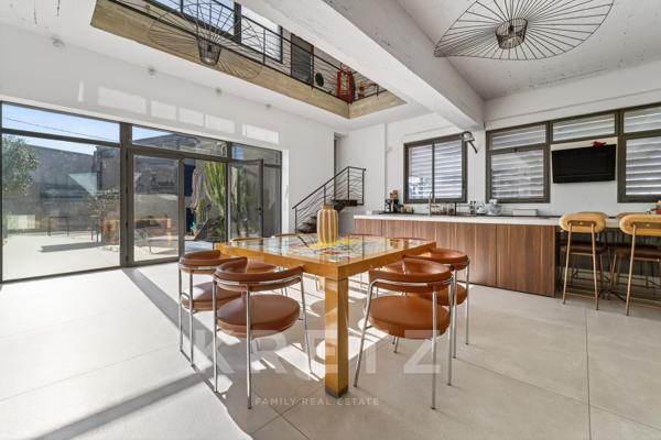 Maison Loft Industriel 190m² Piscine Jacuzzi Pool-House Garage - Nîmes