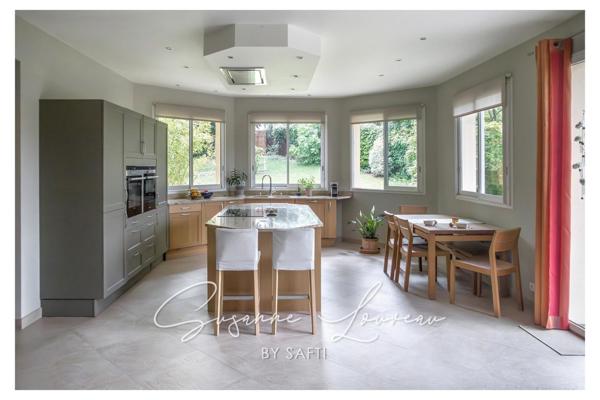 Entre forêt et Vieux Marly, une maison qui conjugue caractère et discrétion