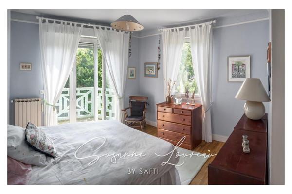 Entre forêt et Vieux Marly, une maison qui conjugue caractère et discrétion