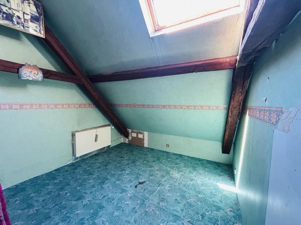 SPECIAL BAVILLERS MAISON F4 + APPARTEMENTS F3 + 2 ENTREPOTS 255 000 €