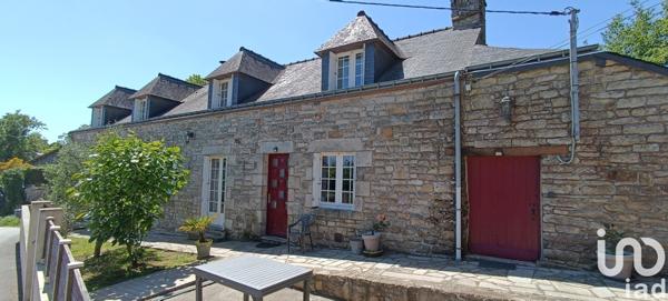 Longère 7 pièces de 135 m² à Billio (56420)