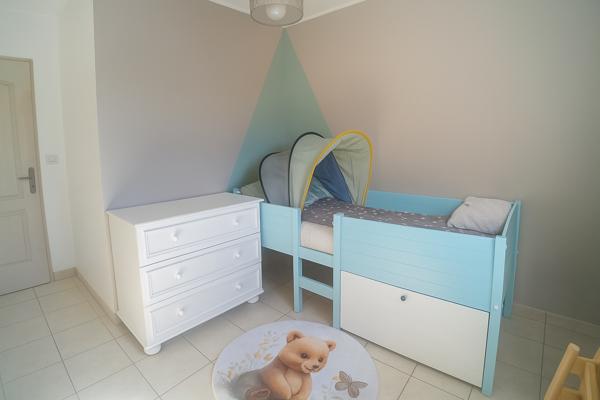 La Roquebrussanne (83136) Maison 4 pièces avec terrasse couverte et petit jardin