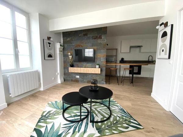 APPARTEMENT NEUF AVEC TERRASSE A DEUX PAS DE LA MER ET COMMERCES !