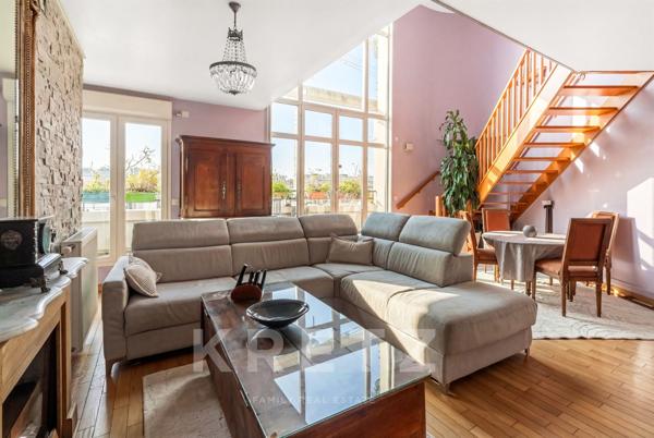 Paris 18ème - Duplex dernier étage - Jules Joffrin - Appartement avec Rooftop en excellent état