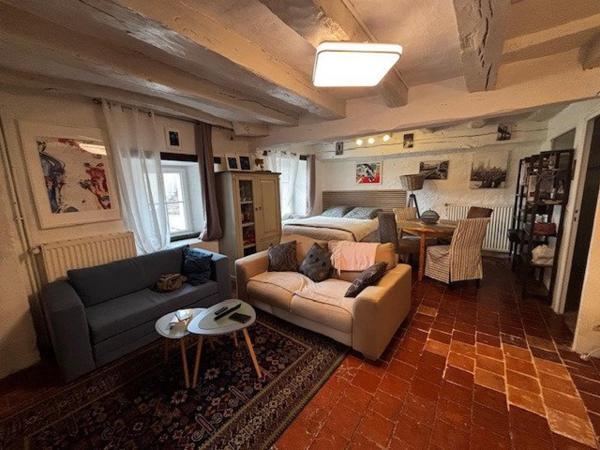 jolie maison de bourg avec cachet de l'ancien !